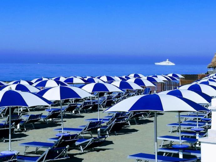 Il Pirata Innamorato Lido di Ostia Luaran gambar